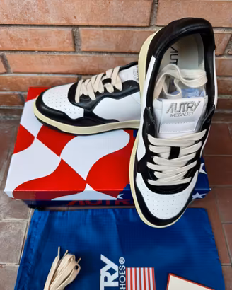 Scarpe Autry medalist nere 44