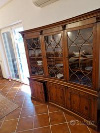 Vetrina antiquariato