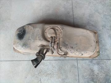 Serbatoio carburante Nissan King Cab