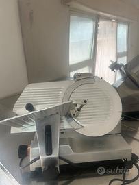 Affettatrice professionale con lama 35'cm