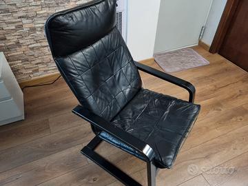 sedia Poang in pelle