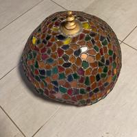 Paralume in metallo e vetro