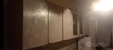 Pensili da cucina stile shabby color tortora