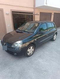 Renault Clio 1.2 benzina 2004 - 145.000 km