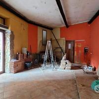 Provinciale, locale commerciale con 2 luci