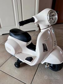Vespa elettrica per bambini