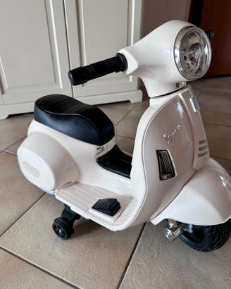 Vespa elettrica per bambini