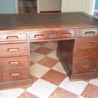 N.2 Prestigiose scrivanie modello President