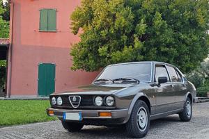Alfetta 2.0 Quadrifoglio Oro  1982 carburatori