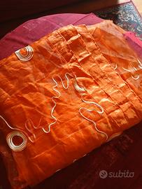Tenda arancione