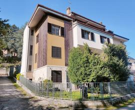 Villa signorile in Via Delle Frasche