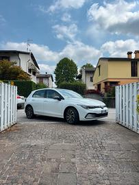 Golf 8 1.5 eTSI 150 CV
