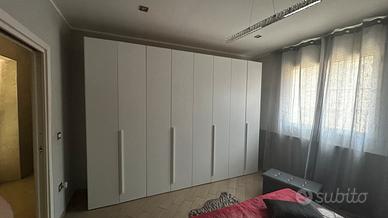 Armadio su misura 8 ante