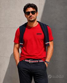 T-shirt Timberland rossa con logo piccolo
