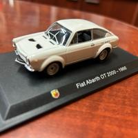Modellino Fiat abarth ot 2000