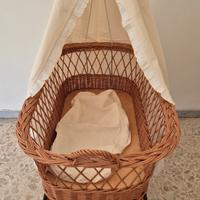 Culla in vimini Fabimax  con ruote.