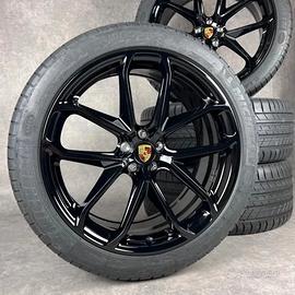 Cerchi in lega Porsche Macan r21"