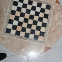 tavolino in marmo con scacchiera 