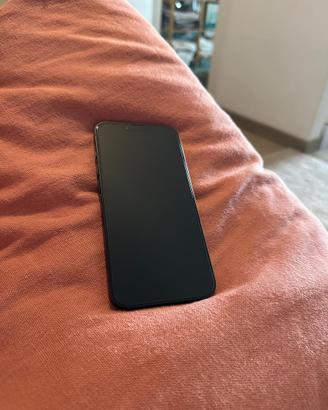 iPhone 16e