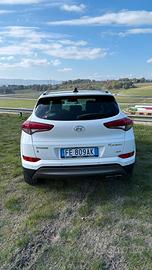 HYUNDAI TUCSON 4wd