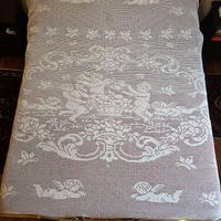 Copriletto ad uncinetto