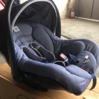 Seggiolino auto “ovetto”