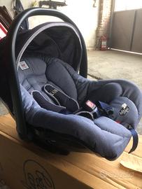Seggiolino auto “ovetto”
