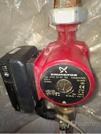 pompa circolatore UPS2 32-80 180 Grundfos 98707855