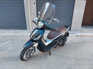 Beverly 300