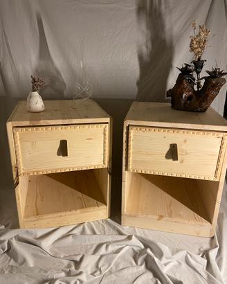 Coppia comodini artigianali in abete massello