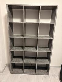 Libreria moderna effetto cemento