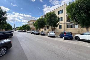 3 LOCALI A BRINDISI