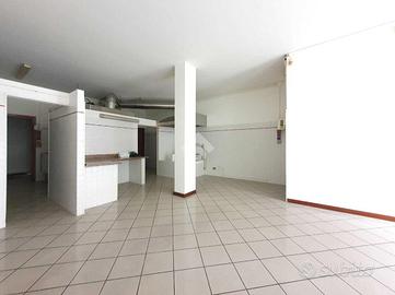 NEGOZIO A MASERÀ DI PADOVA