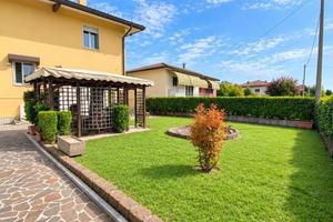 Villa di 170 m² con 5 locali e box auto a Legnago