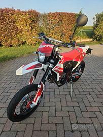 Moto Fantic 125 motard