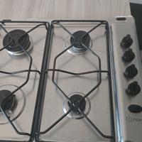 piano cottura 4 fuochi indesit