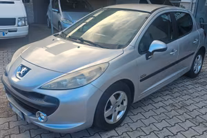 Peugeot 207 1.4 VTi 95CV 5p. X Line Neopatentati