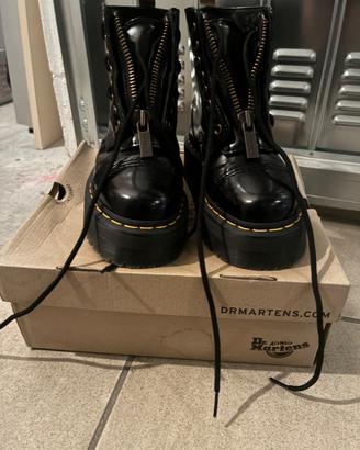 Anfibi neri Dr. Martens numero 36