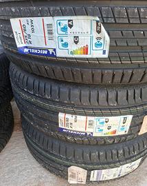 235/60/18 michelin nuove