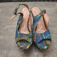 sandalo da donna con zeppa 