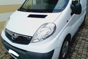 Opel Vivaro furgone