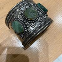 bracciale con pietre verdi