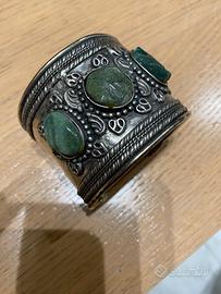 bracciale con pietre verdi