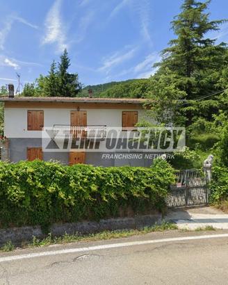 SM331 - CASA SINGOLA CON GIARDINO