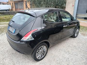 Lancia Y 1200 GPL 69CV Bella.