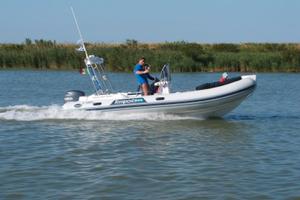 Gommone Capelli Tempest 625-Yamaha F115-carrello