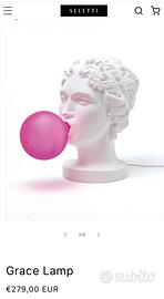 Lampada design seletti grace con palloncino rosa