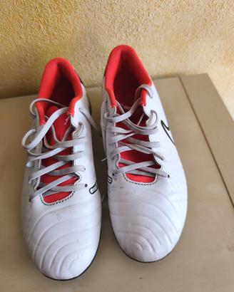 Nike tiempo