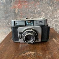 Macchina fotografica vintage comet polaroid ilford