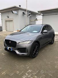 Jaguar F-Pace Chequered  Flag